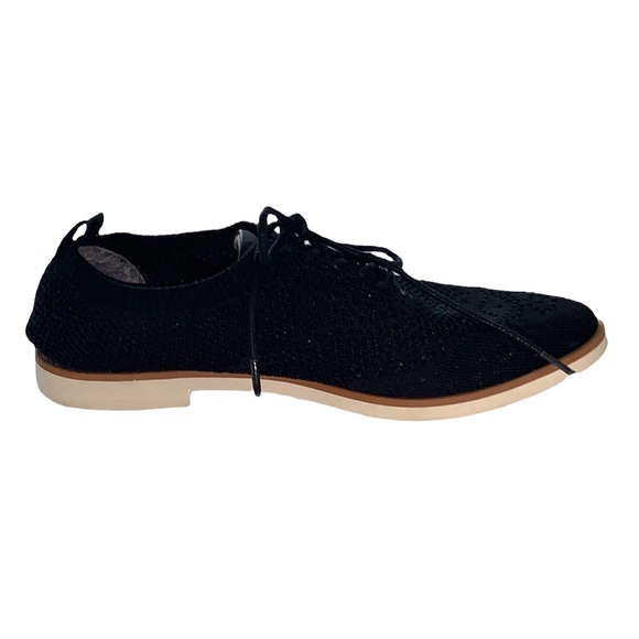 Lace up flat shoes 
Pre Worn SIZE US 7 1/2 - Picture 5 of 11